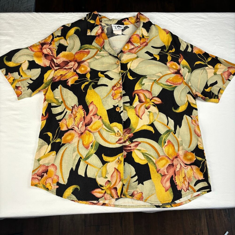 TAG Tropical Floral Button-Up Shirt - Size XL